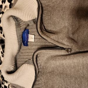 Men's Quarter Zip Sweater NWOT